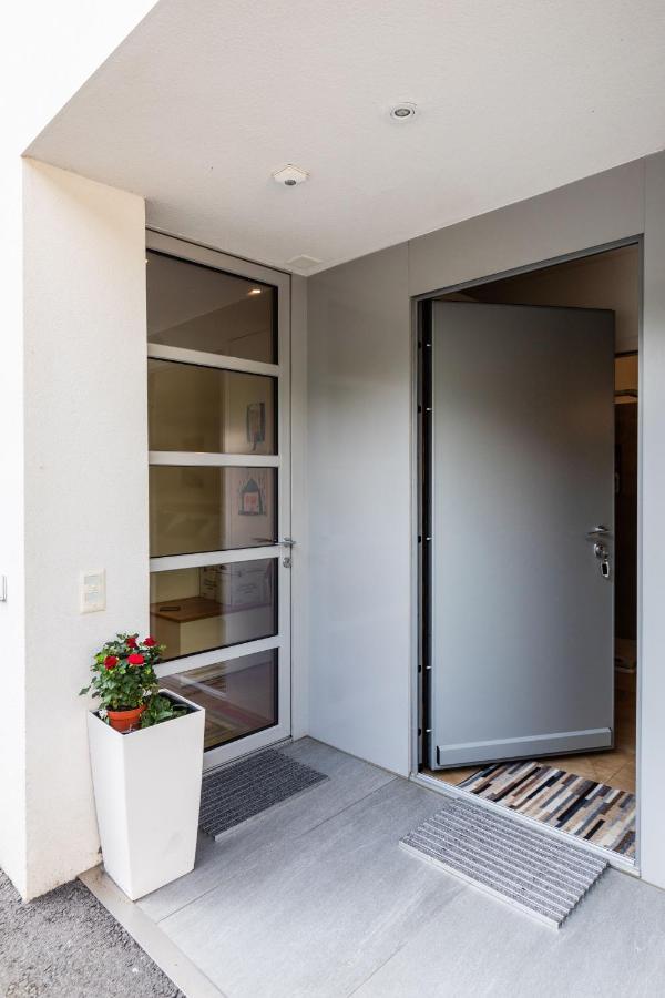 Easy Flat Vezia, Indipendent Entrance, Free Parking Apartamento Lugano Exterior foto