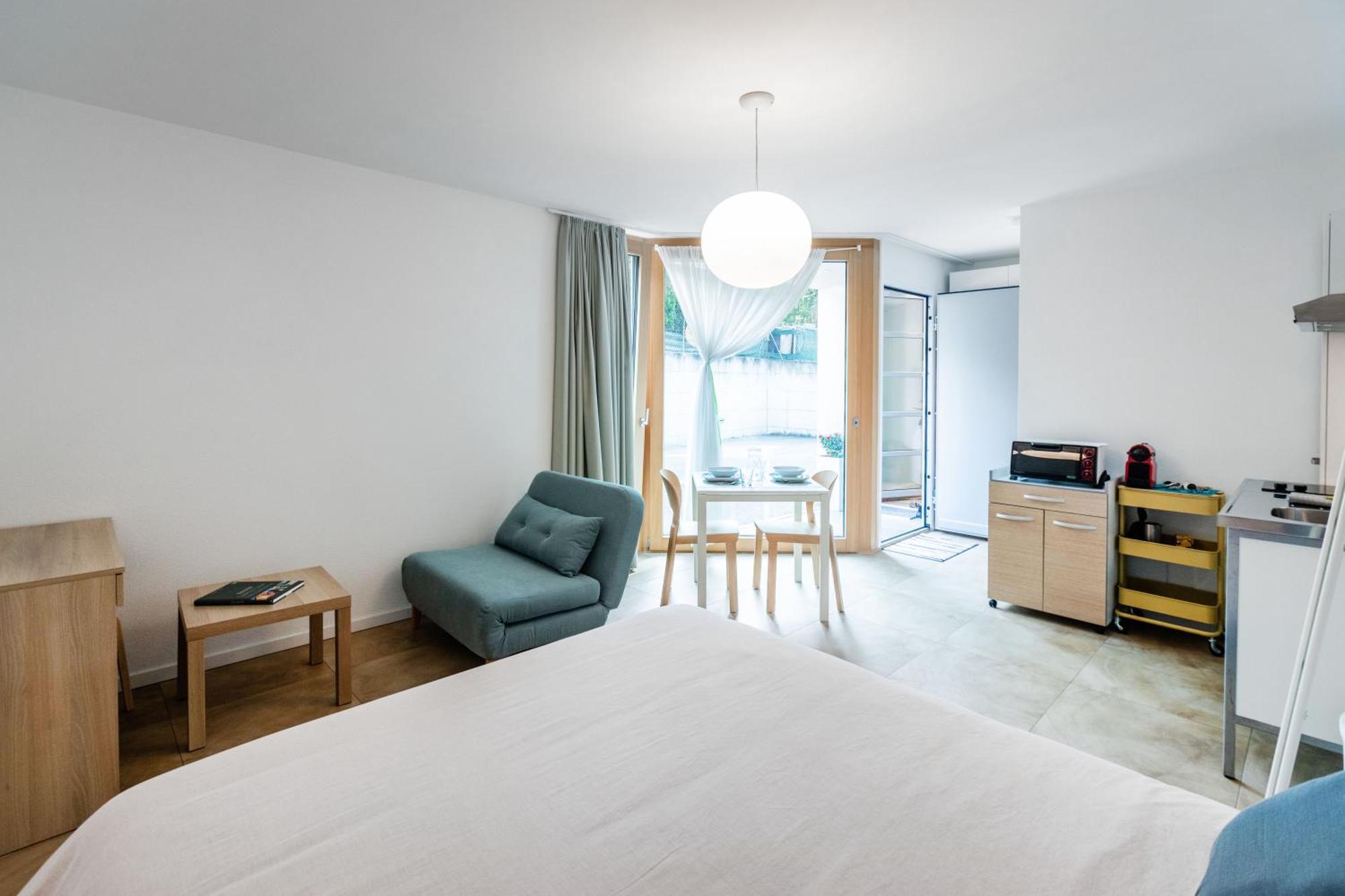 Easy Flat Vezia, Indipendent Entrance, Free Parking Apartamento Lugano Quarto foto