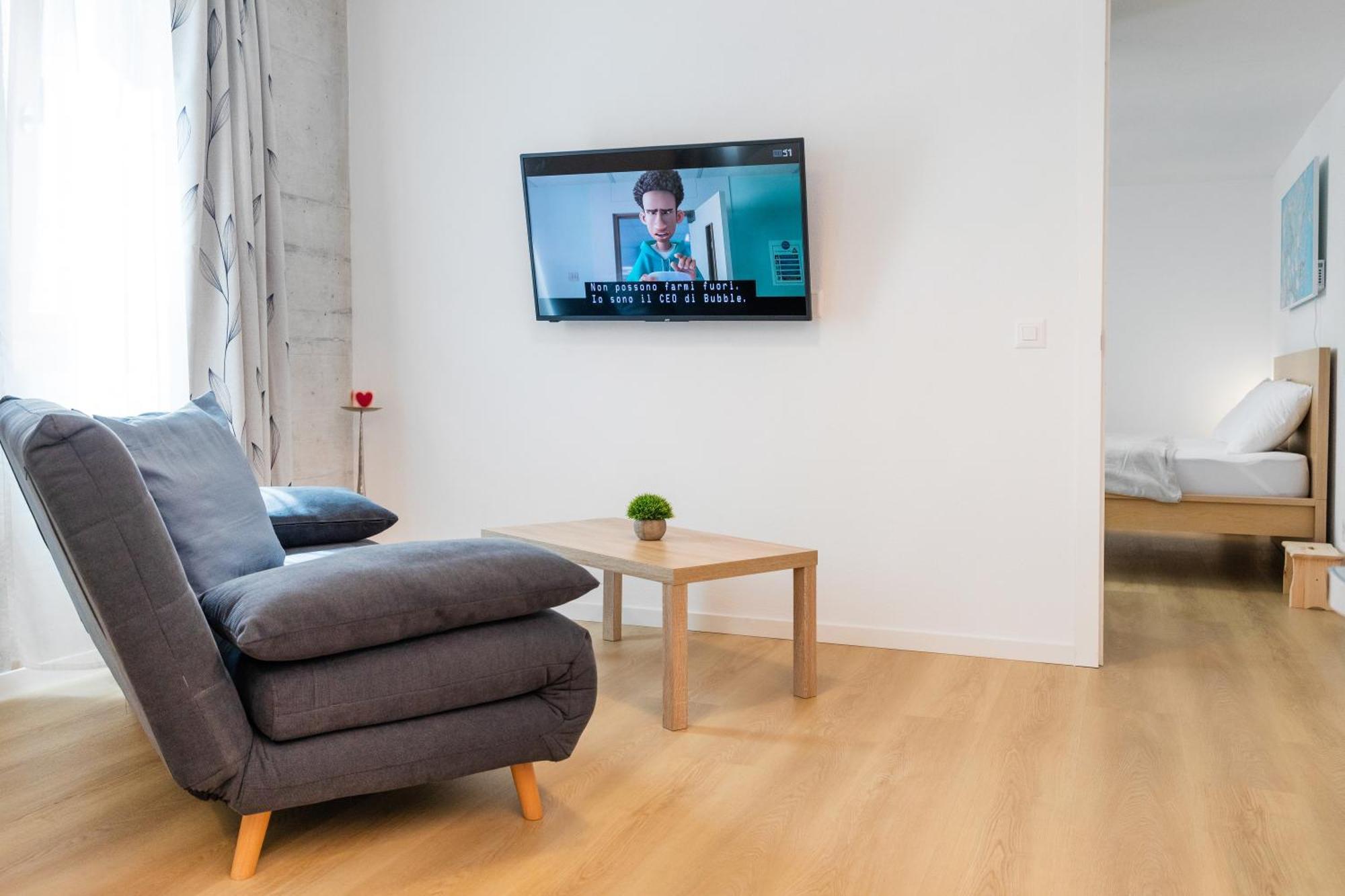 Easy Flat Vezia, Indipendent Entrance, Free Parking Apartamento Lugano Quarto foto