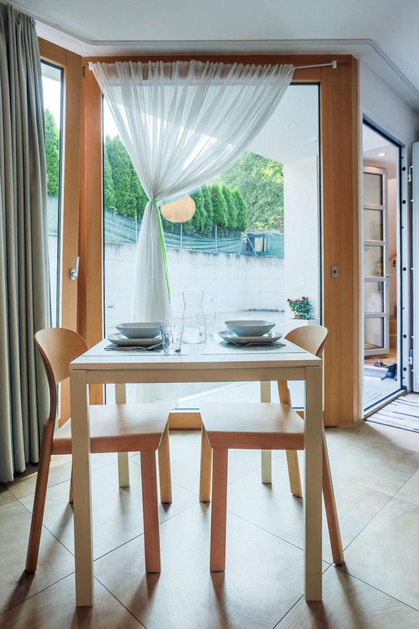 Easy Flat Vezia, Indipendent Entrance, Free Parking Apartamento Lugano Quarto foto